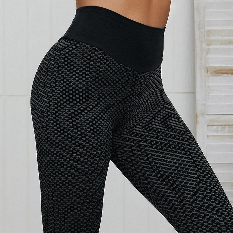 Les femmes poussent le legging